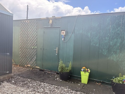 Shipping container welfare - shipping,